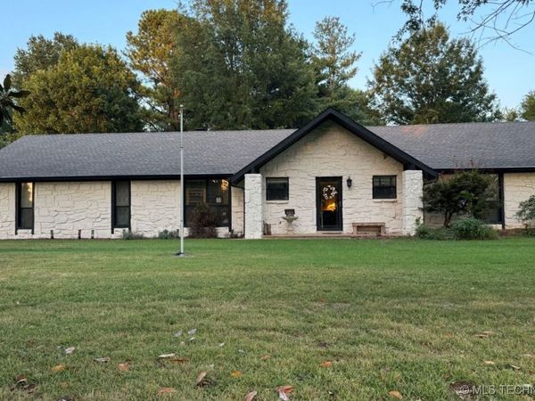 15623 S 297th East Street, Coweta, OK 74429