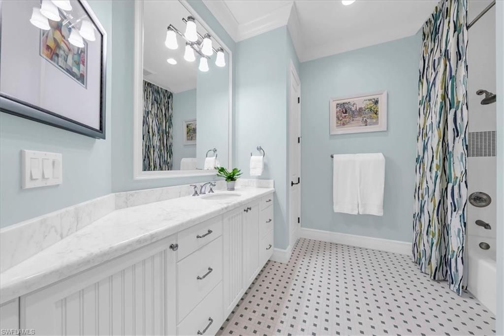 455 Bow Line Dr, Naples, FL 34103 Photo