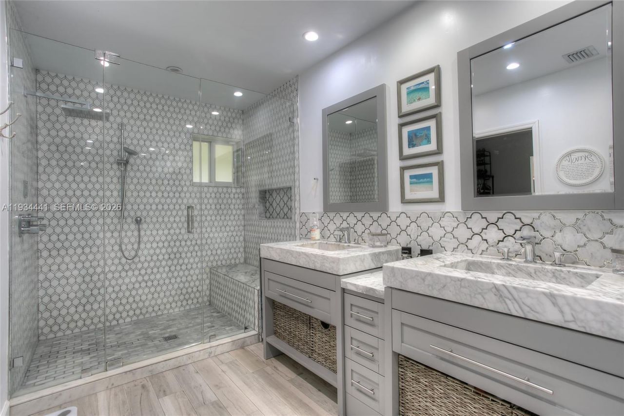 6875 N Cartee Rd , Palmetto Bay, FL 33158 Photo