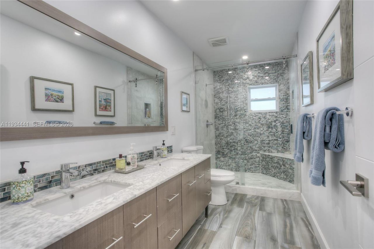 6875 N Cartee Rd , Palmetto Bay, FL 33158 Photo