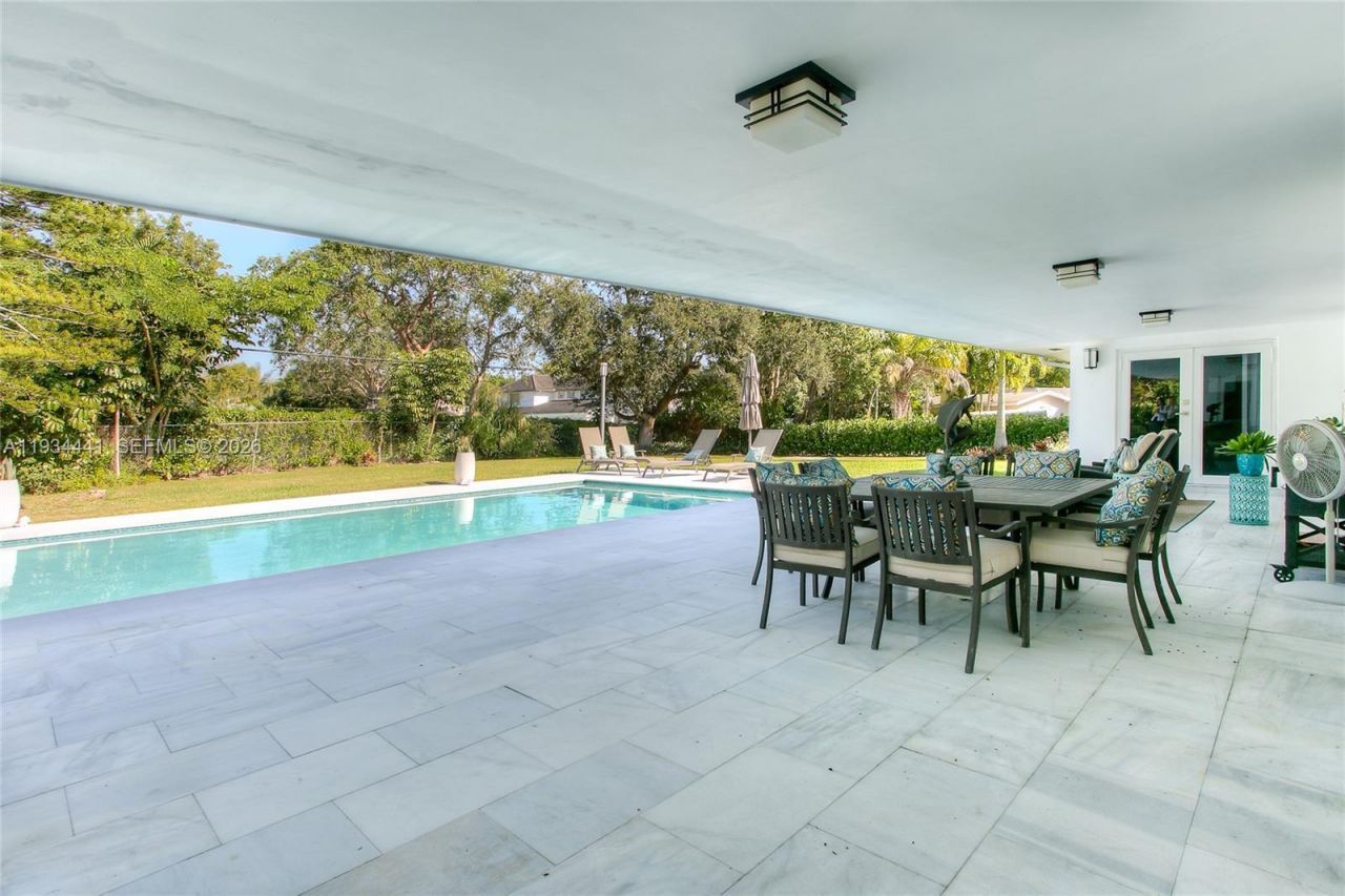 6875 N Cartee Rd , Palmetto Bay, FL 33158 Photo