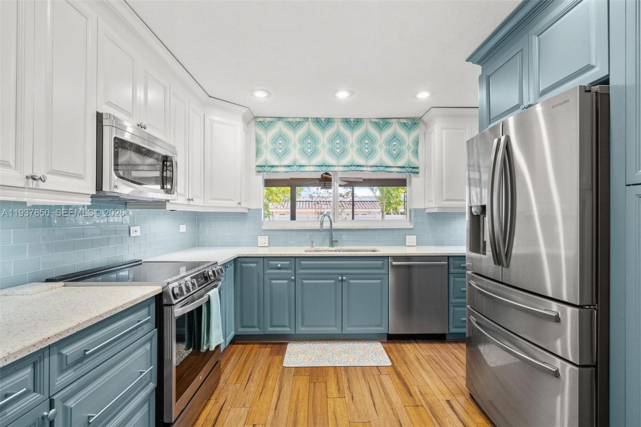 5670 NE 21st Dr, Fort Lauderdale, FL 33308 Photo