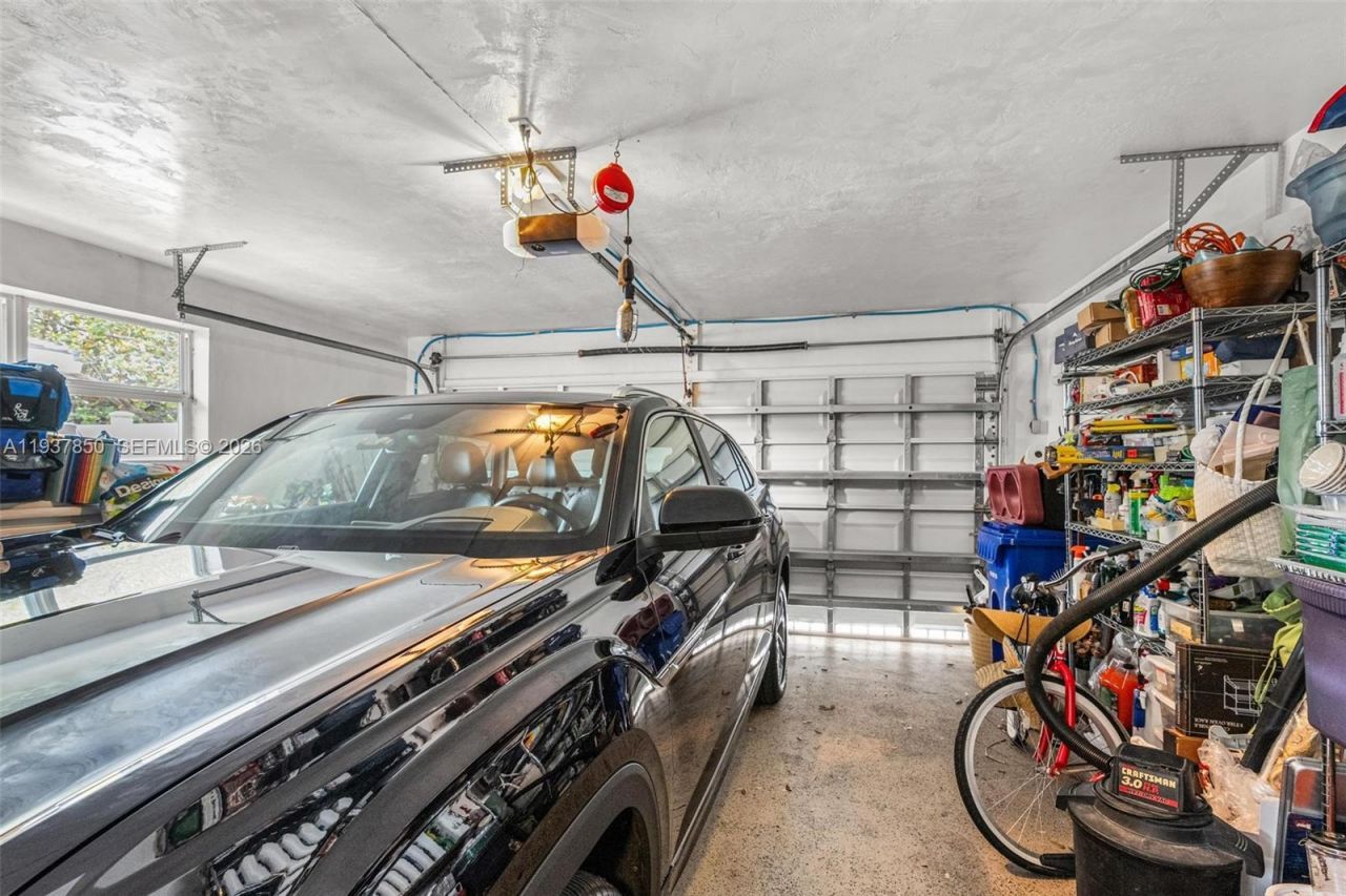 5670 NE 21st Dr, Fort Lauderdale, FL 33308 Photo