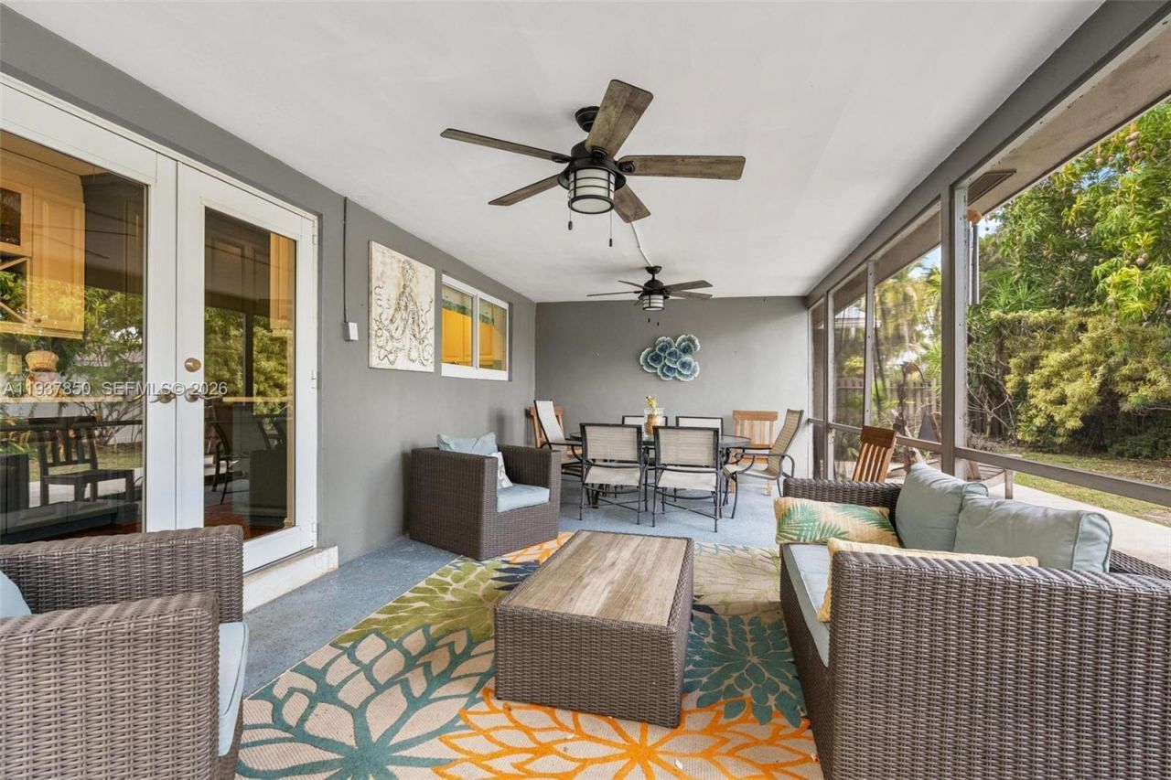 5670 NE 21st Dr, Fort Lauderdale, FL 33308 Photo