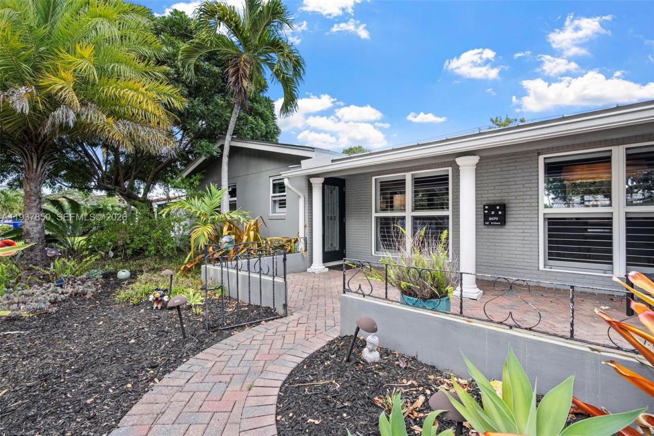 5670 NE 21st Dr, Fort Lauderdale, FL 33308 Photo