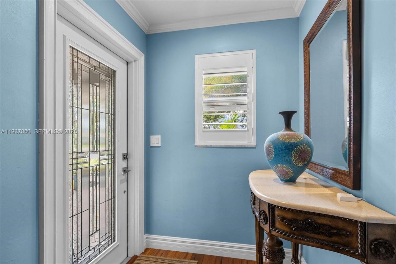 5670 NE 21st Dr, Fort Lauderdale, FL 33308 Photo