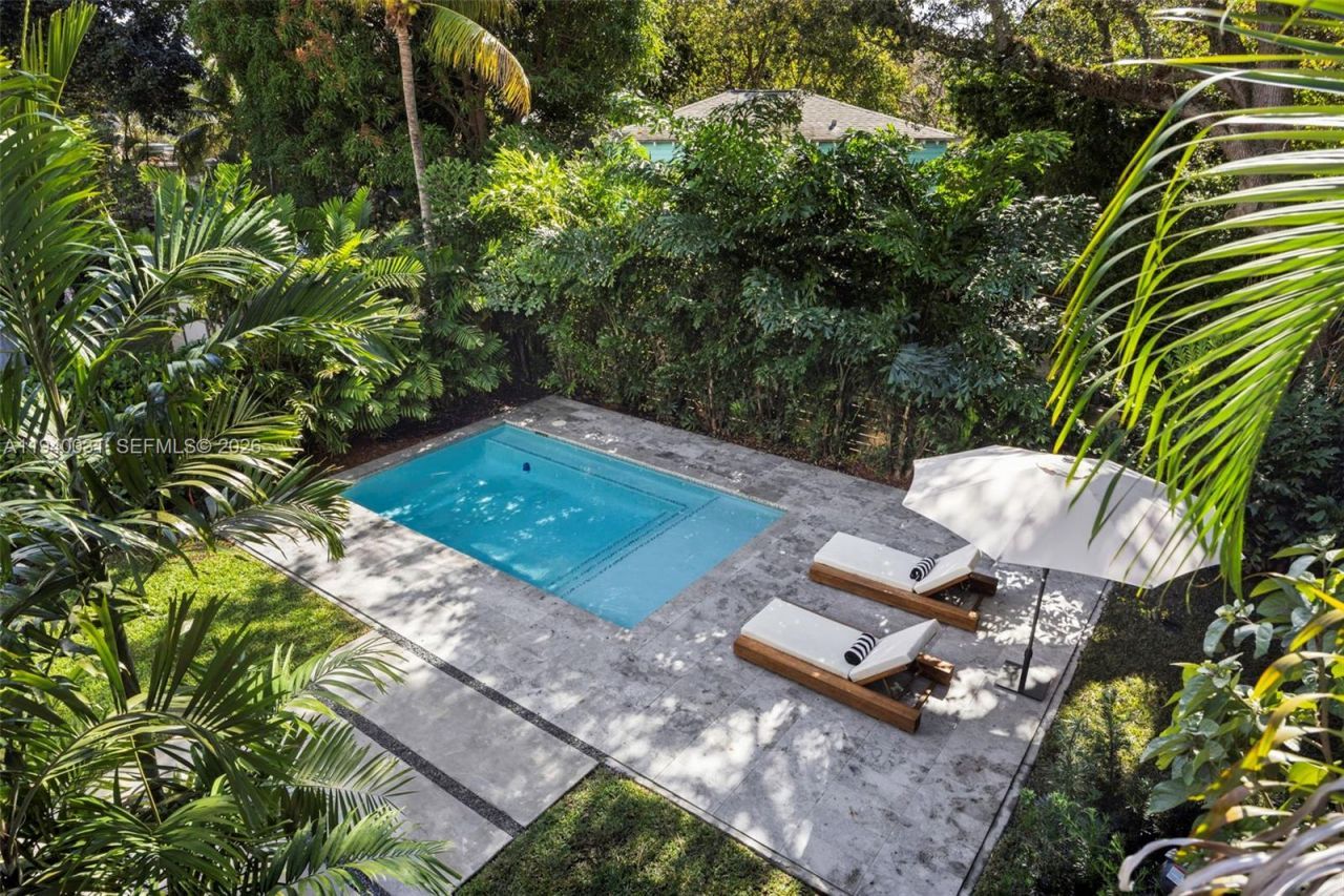 2990 SW 20th St, Miami, FL 33145 Photo