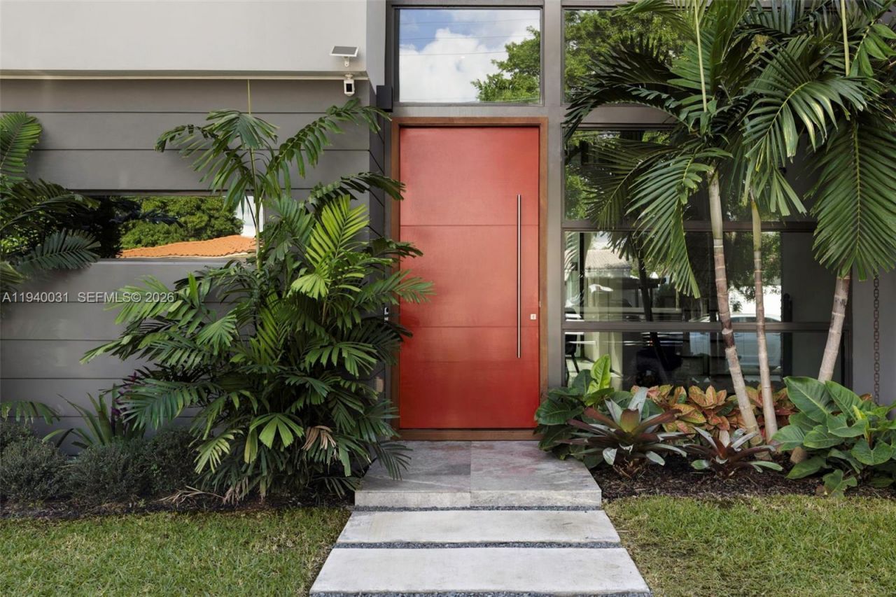 2990 SW 20th St, Miami, FL 33145 Photo