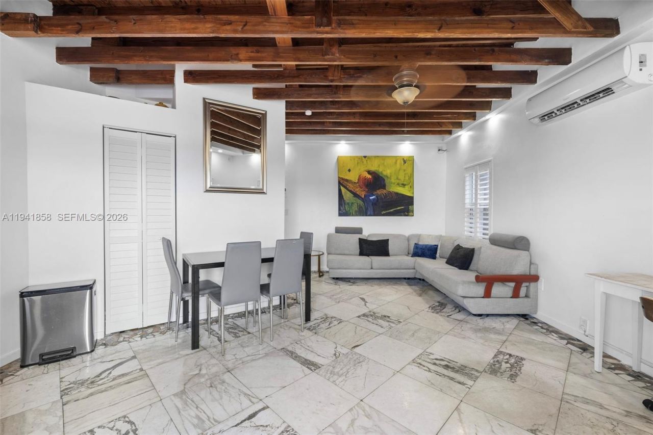 1908 N Ocean Dr , Unit 1B & 2B pa, Hollywood, FL 33019 Photo