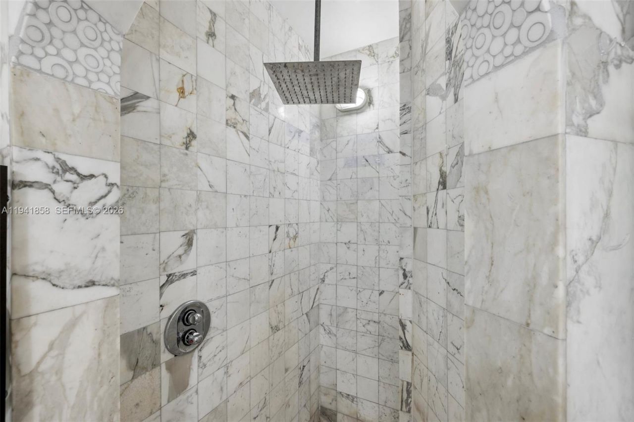 1908 N Ocean Dr , Unit 1B & 2B pa, Hollywood, FL 33019 Photo