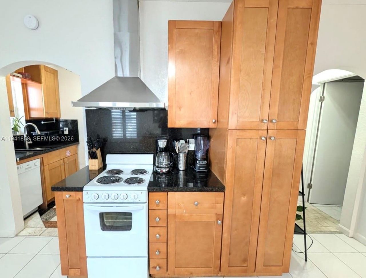 1908 N Ocean Dr , Unit 1B & 2B pa, Hollywood, FL 33019 Photo