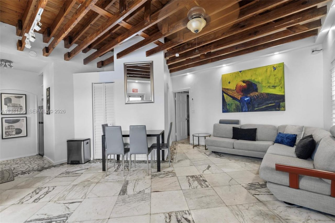 1908 N Ocean Dr , Unit 1B & 2B pa, Hollywood, FL 33019 Photo