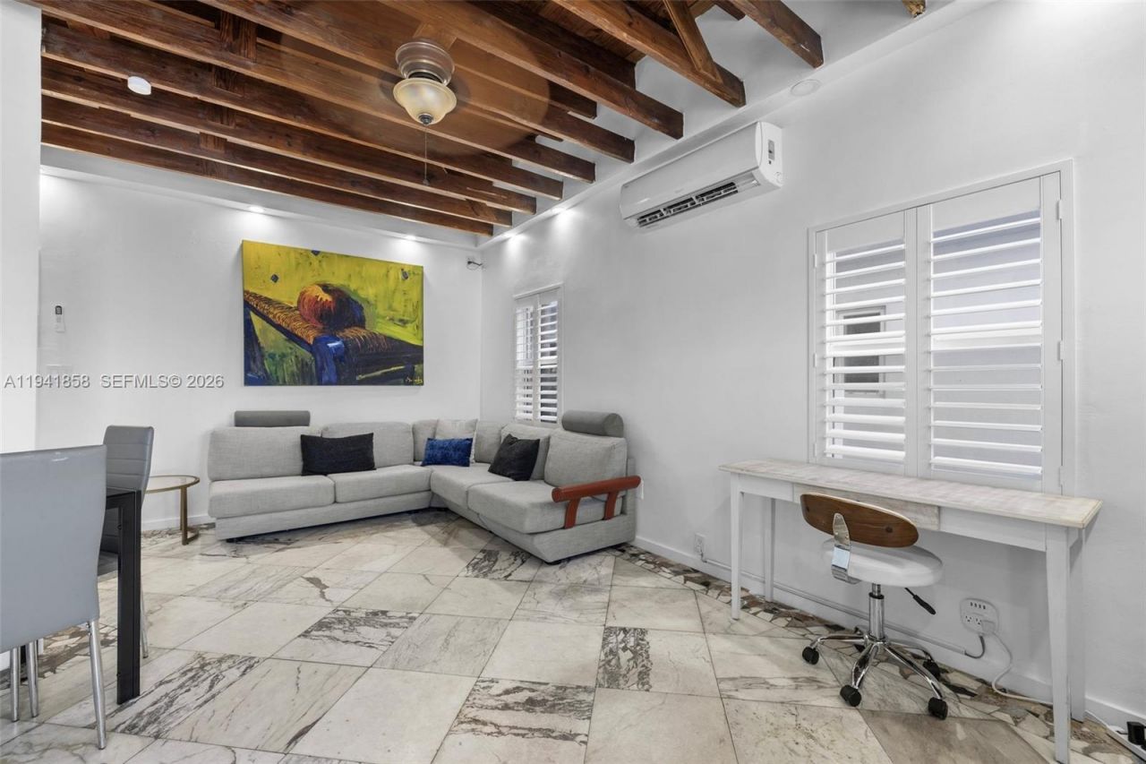 1908 N Ocean Dr , Unit 1B & 2B pa, Hollywood, FL 33019 Photo