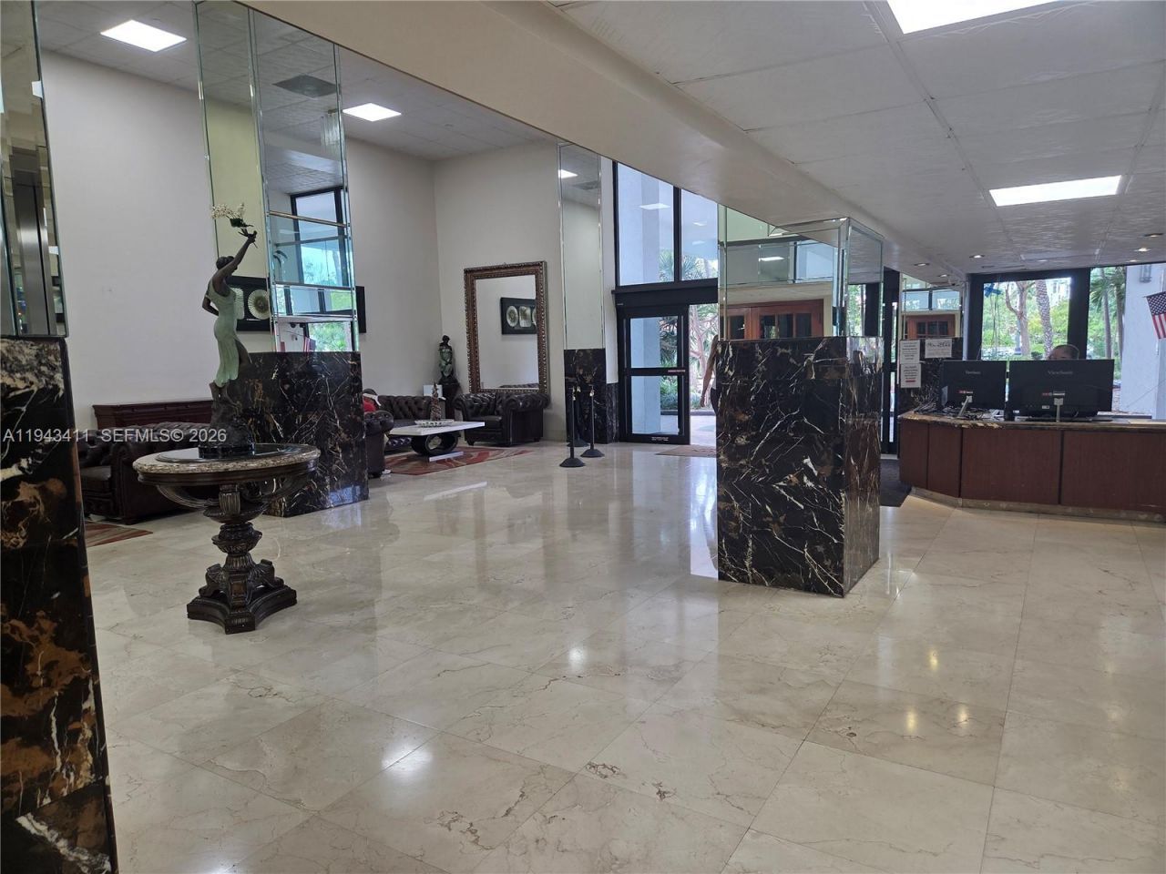 210 174th St, Unit 1008, Sunny Isles Beach, FL 33160 Photo