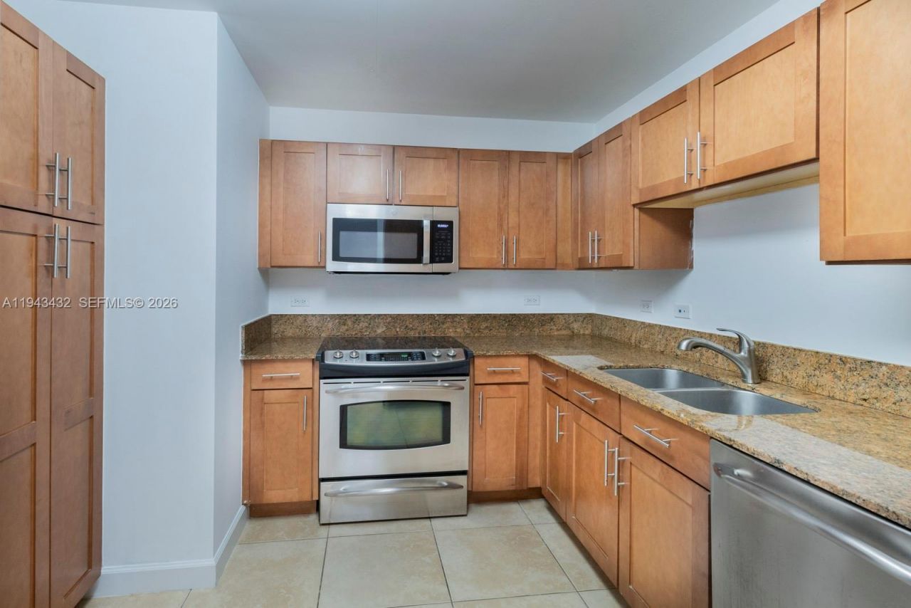 8395 SW 73rd Ave, Unit 528, Miami, FL 33143 Photo