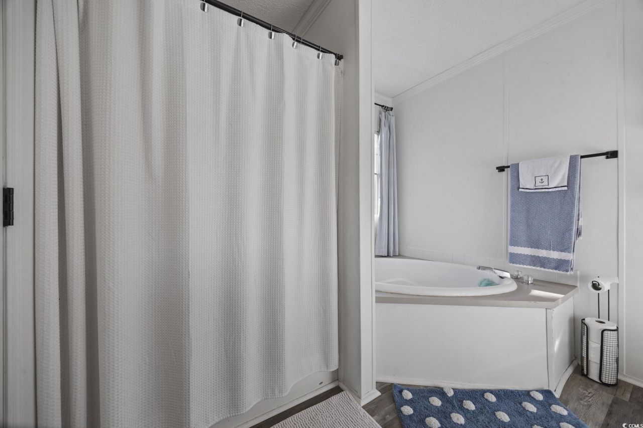 944 Pine Thicket St. Photo 14