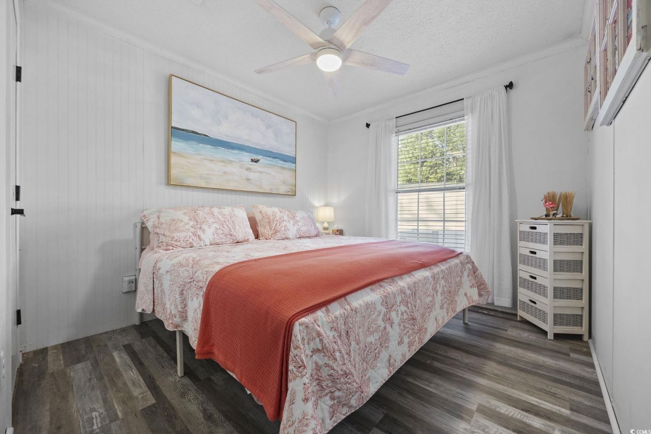 944 Pine Thicket St. Photo 16