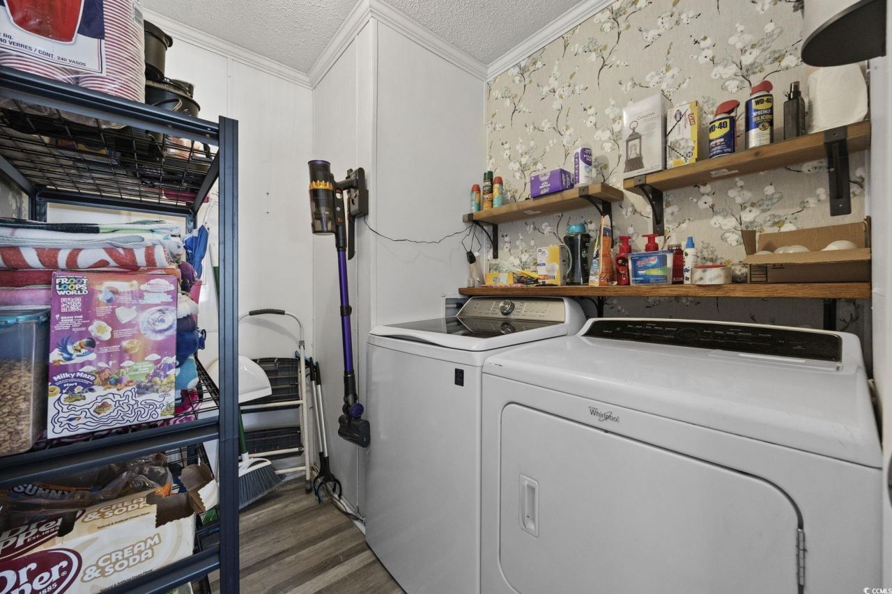 944 Pine Thicket St. Photo 19