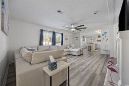 944 Pine Thicket St. photo 4