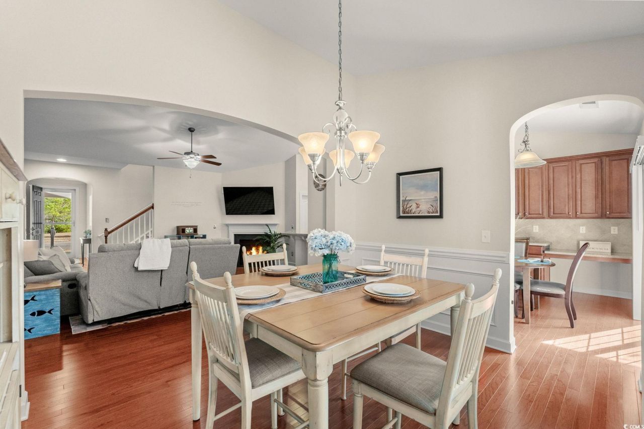 1461 Thames Ct. Photo 10