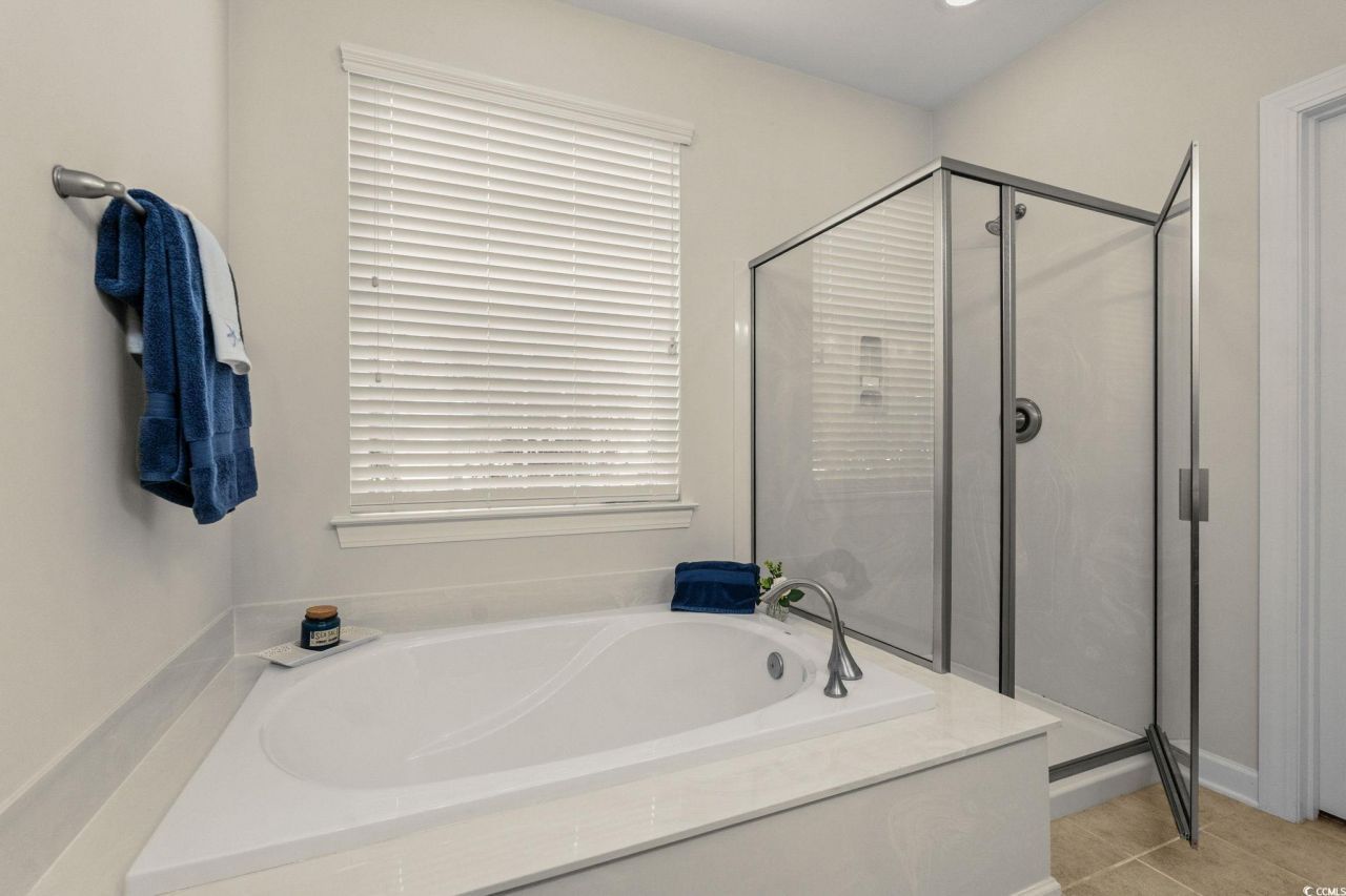 1461 Thames Ct. Photo 24