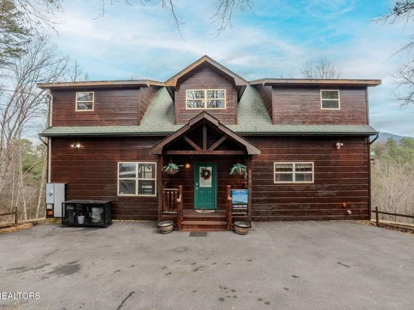 4170 Chamberlain Lane, Sevierville, TN 37862