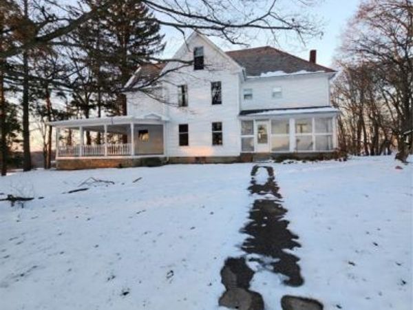 364 Kinsman Rd, Jamestown, PA 16134