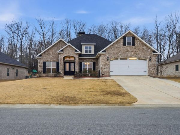 400 Rustic Live Oak Trail, Bonaire, GA 31005