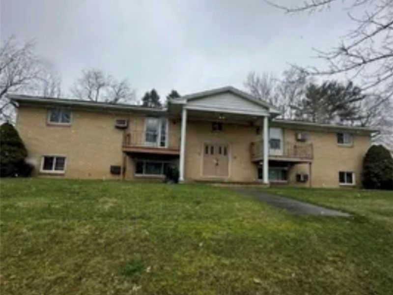 151 Frana Clara Street, Unit 5, Louisville, OH 44641 Photo 1