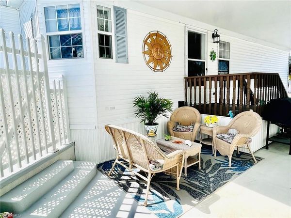 3064 Sloop LN, ST. JAMES CITY, FL 33956