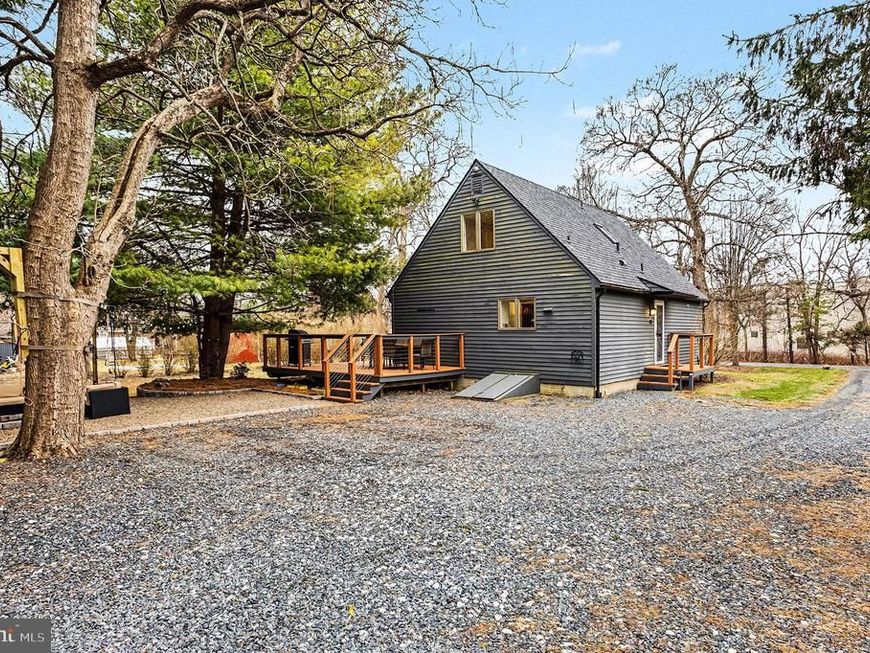 85 Railroad Avenue, Glyndon, MD 21071 Main Photo