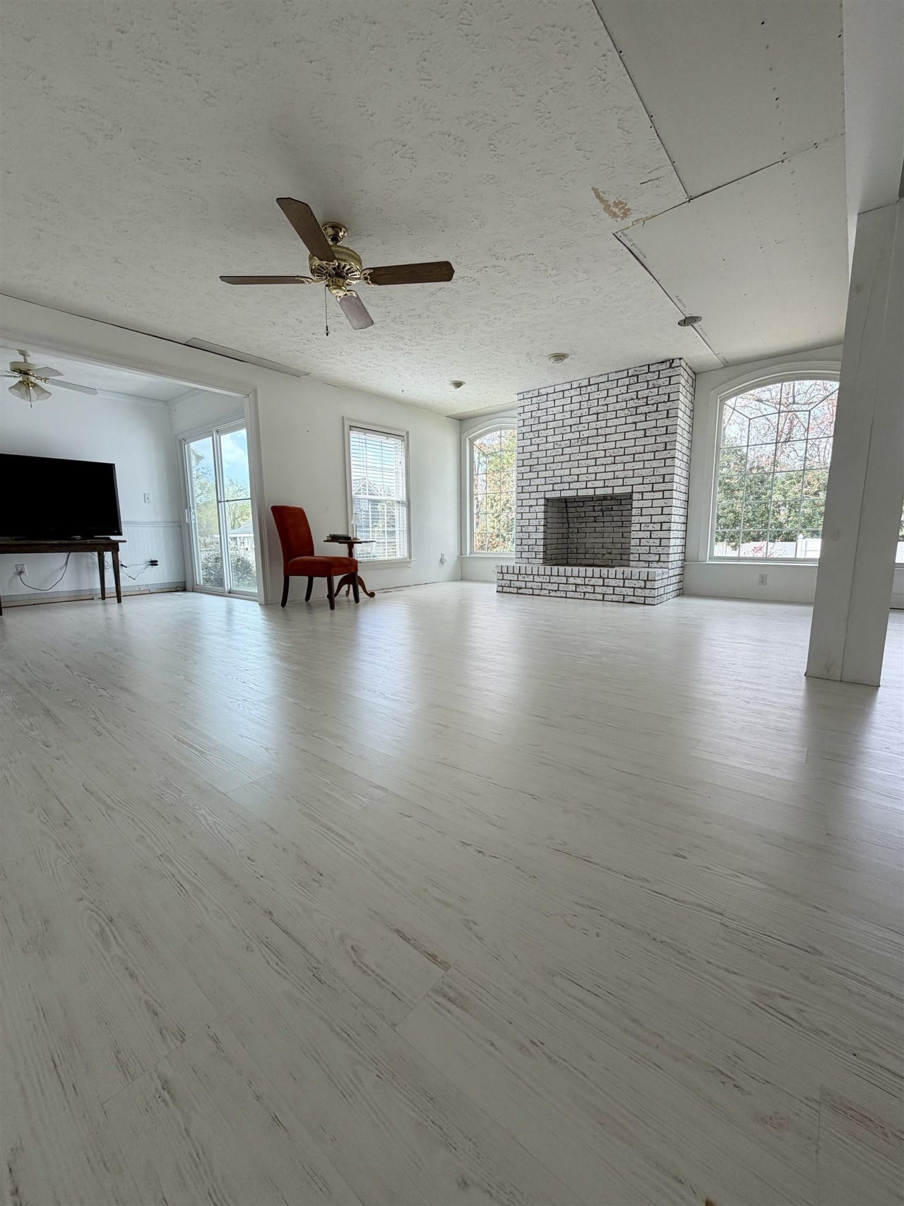 3957 Long Avenue Ext. Photo 7