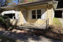 422 Blossom Street photo 4