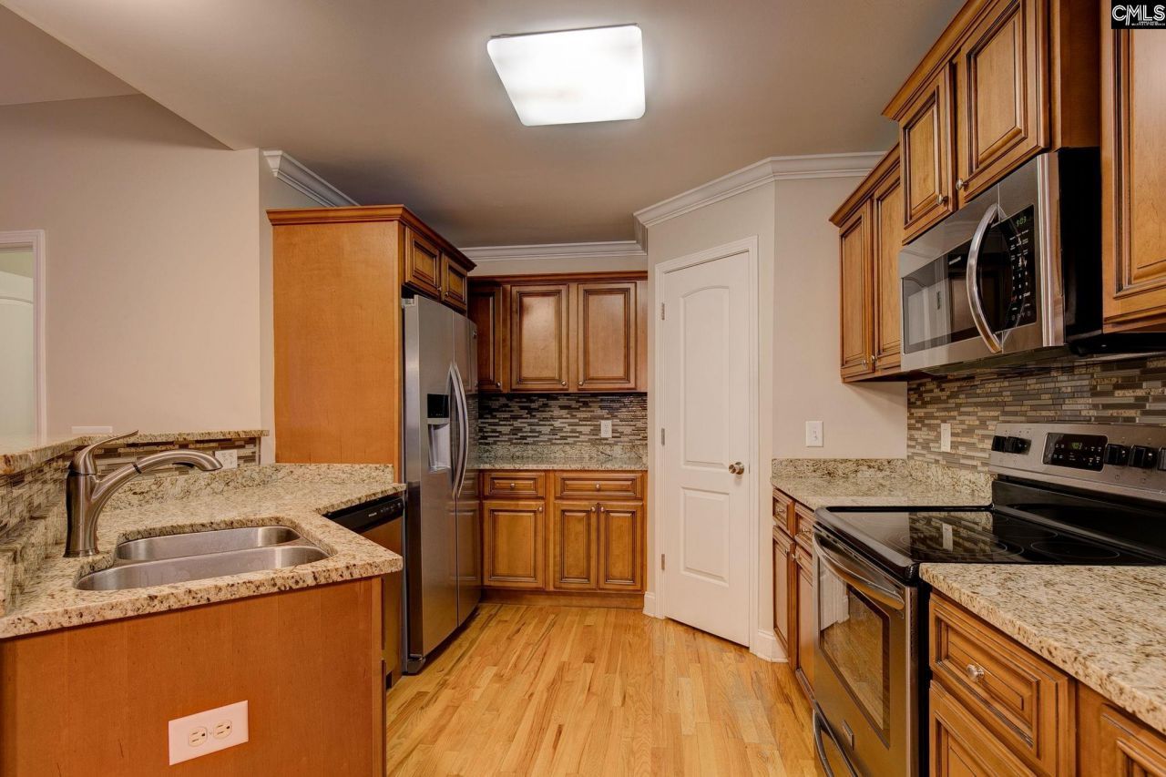 21 Heatherwood Photo 10