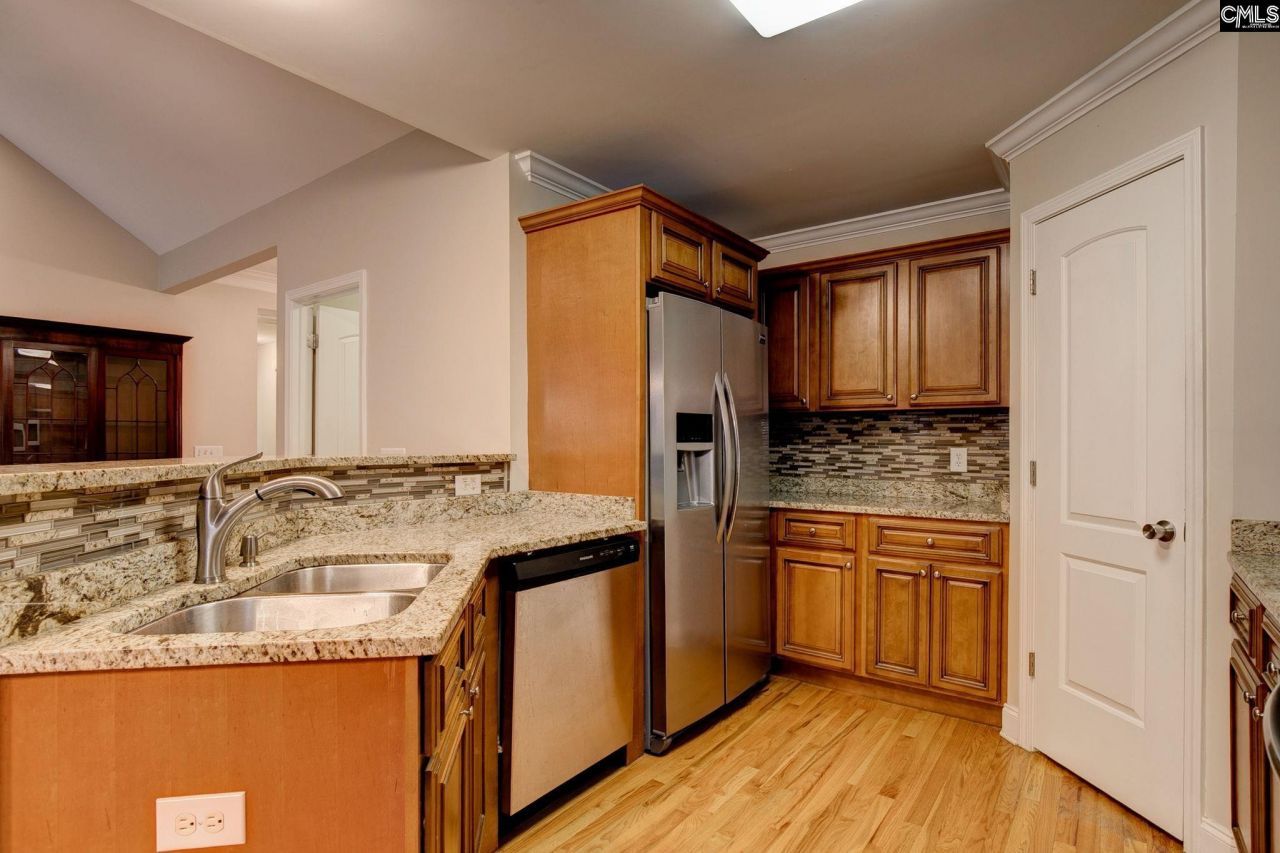 21 Heatherwood Photo 11