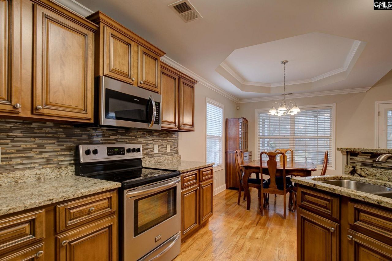 21 Heatherwood Photo 12