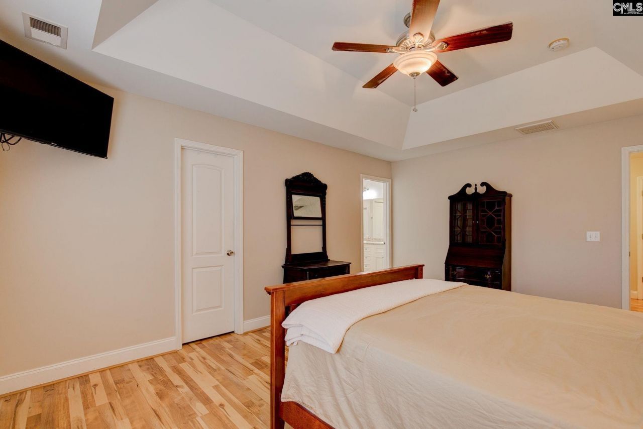 21 Heatherwood Photo 15