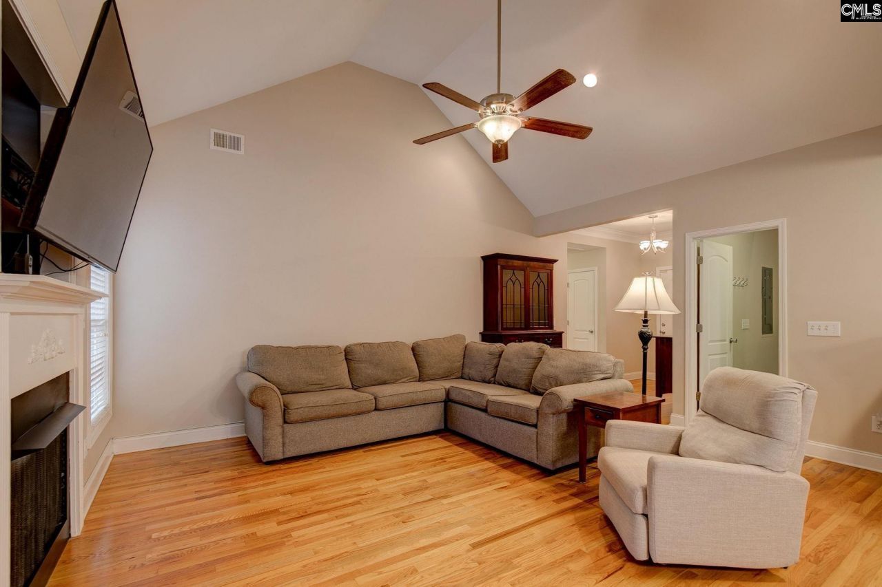 21 Heatherwood Photo 6