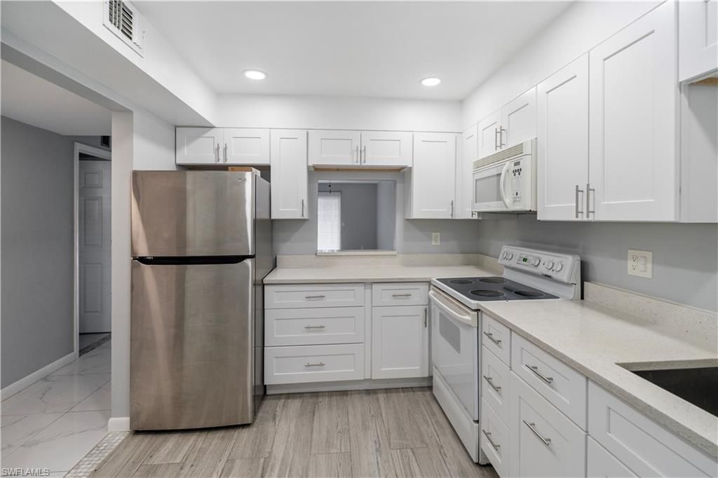 1490 Memoli Ln, Unit 2, Fort Myers, FL 33919 Photo