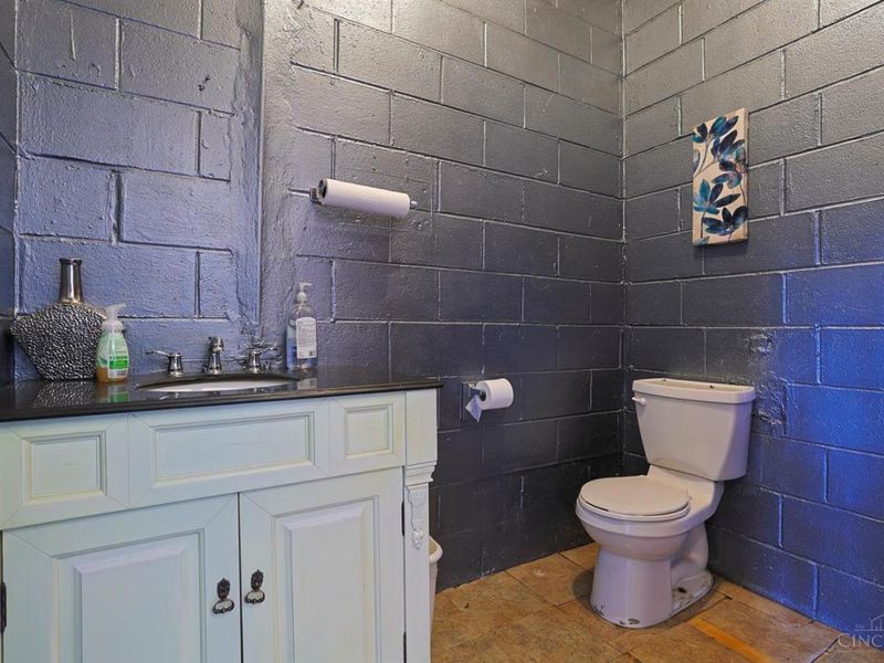 4662 Ashtree Drive, Cincinnati, OH 45223 Photo 12