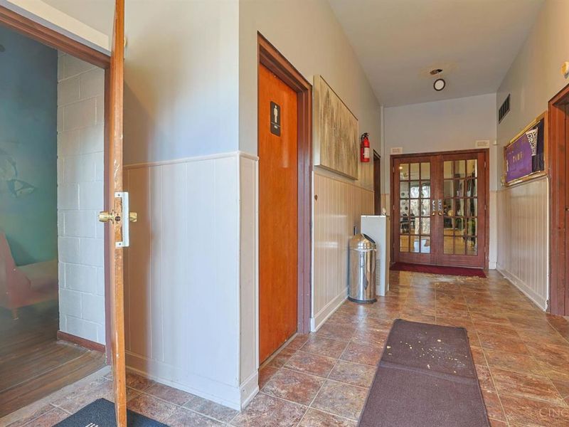 4662 Ashtree Drive, Cincinnati, OH 45223 Photo 5