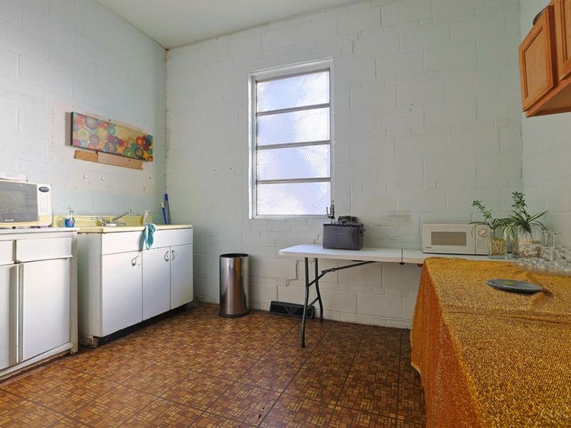 4662 Ashtree Drive, Cincinnati, OH 45223 Photo 6