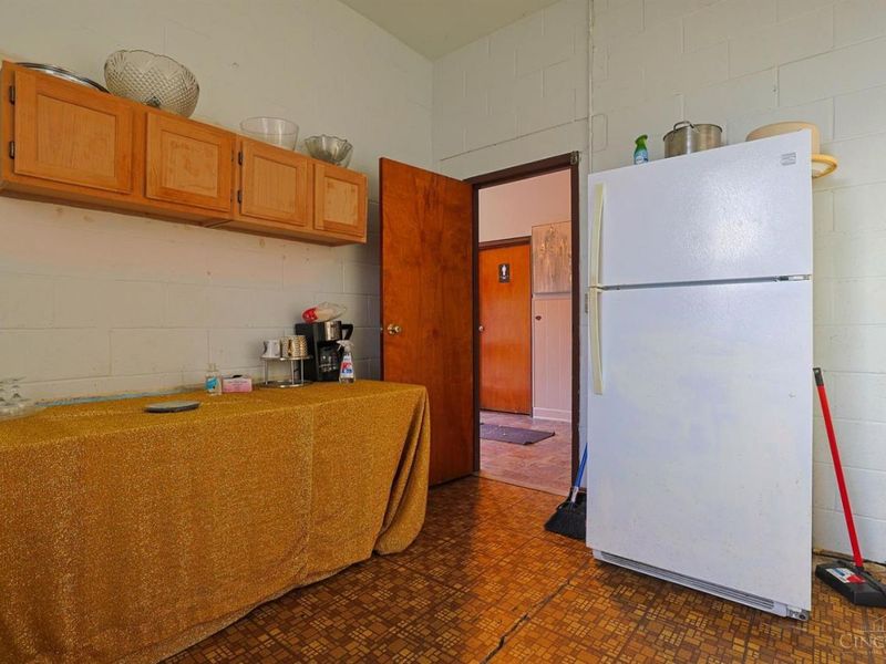 4662 Ashtree Drive, Cincinnati, OH 45223 Photo 7