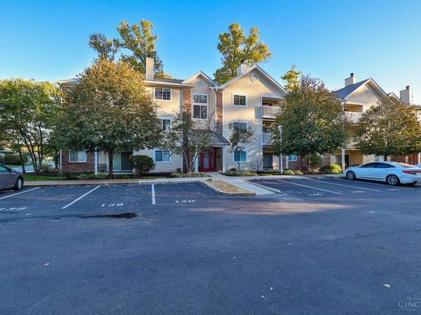 710 Carrington Place, Unit 104, Loveland, OH 45140