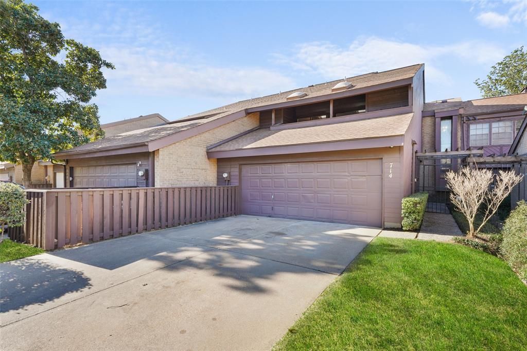 714 Oakwood Trail, Fort Worth, TX 76112 Main Photo