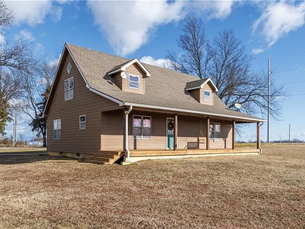 5976 Pratt Road, Neodesha, KS 66757