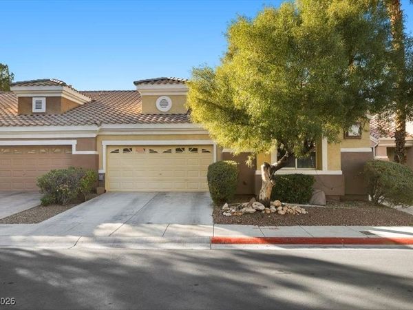 6639 S Dapple Gray Road, Las Vegas, NV 89148
