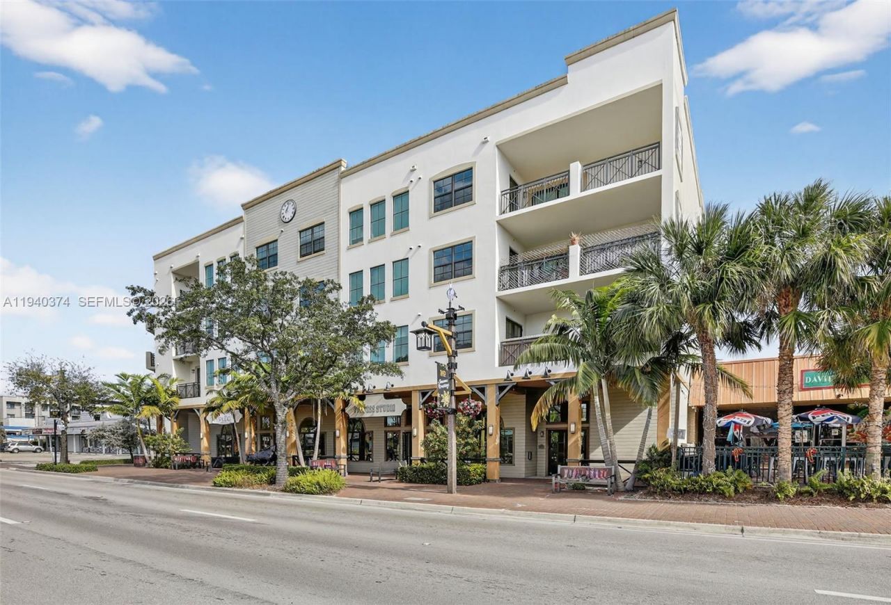 4100 SW 64th Ave , Unit 301, Davie, FL 33314 Photo
