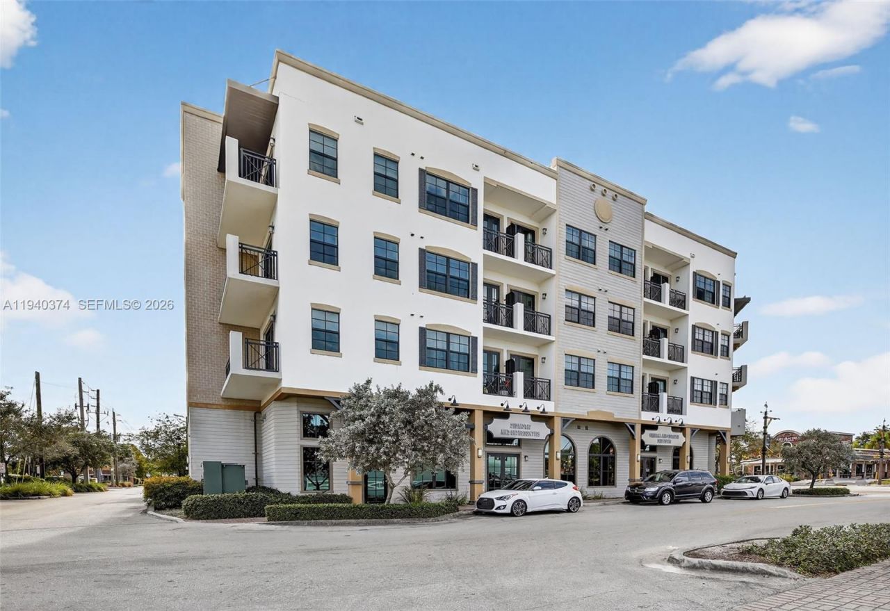 4100 SW 64th Ave , Unit 301, Davie, FL 33314 Photo