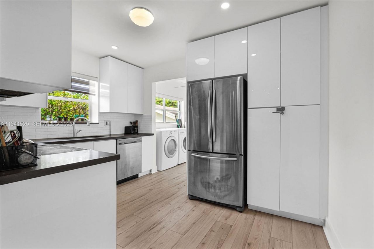 37 NW 47th St, Miami, FL 33127 Photo